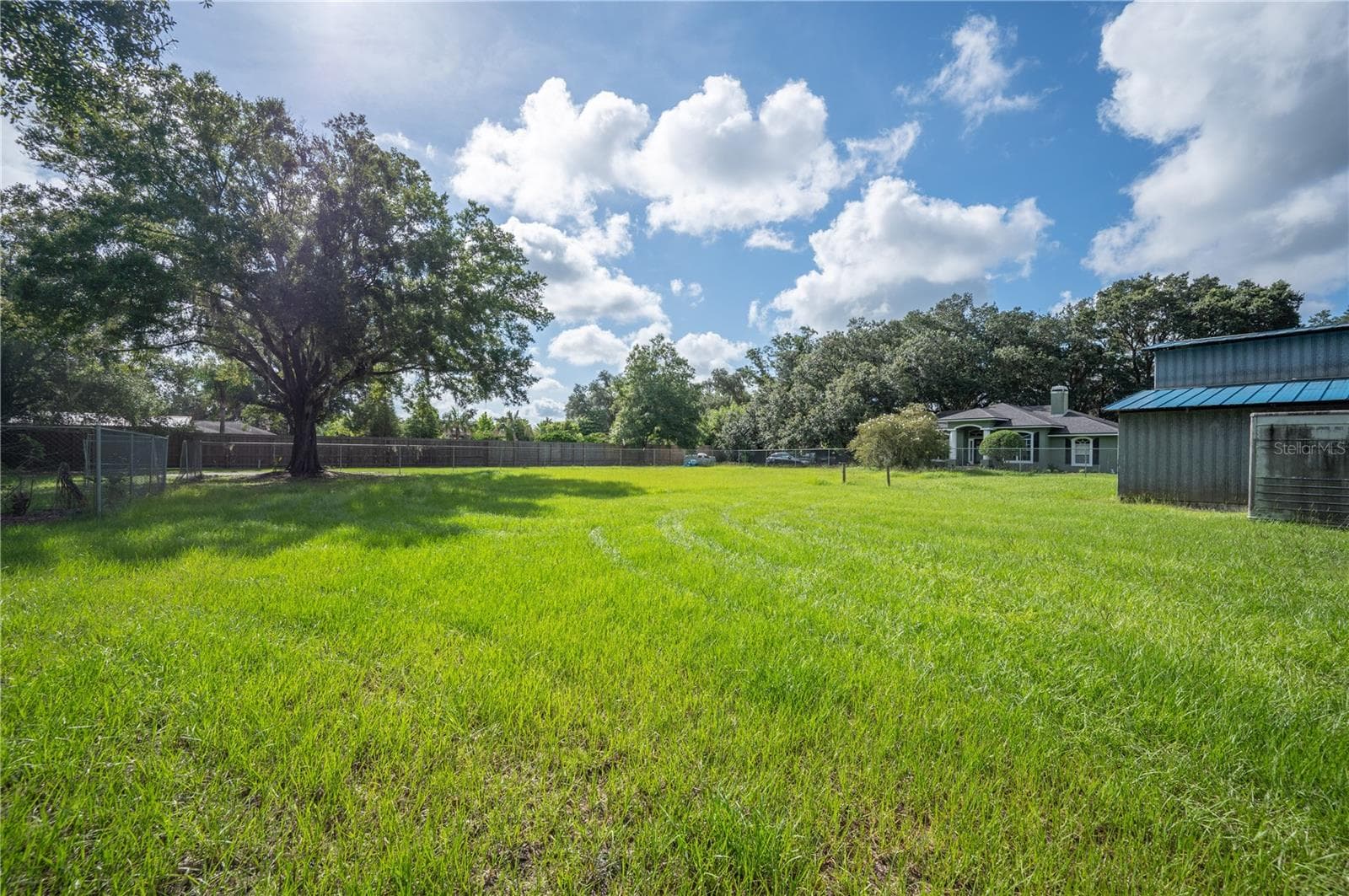 5455 Yates Rd photo 2