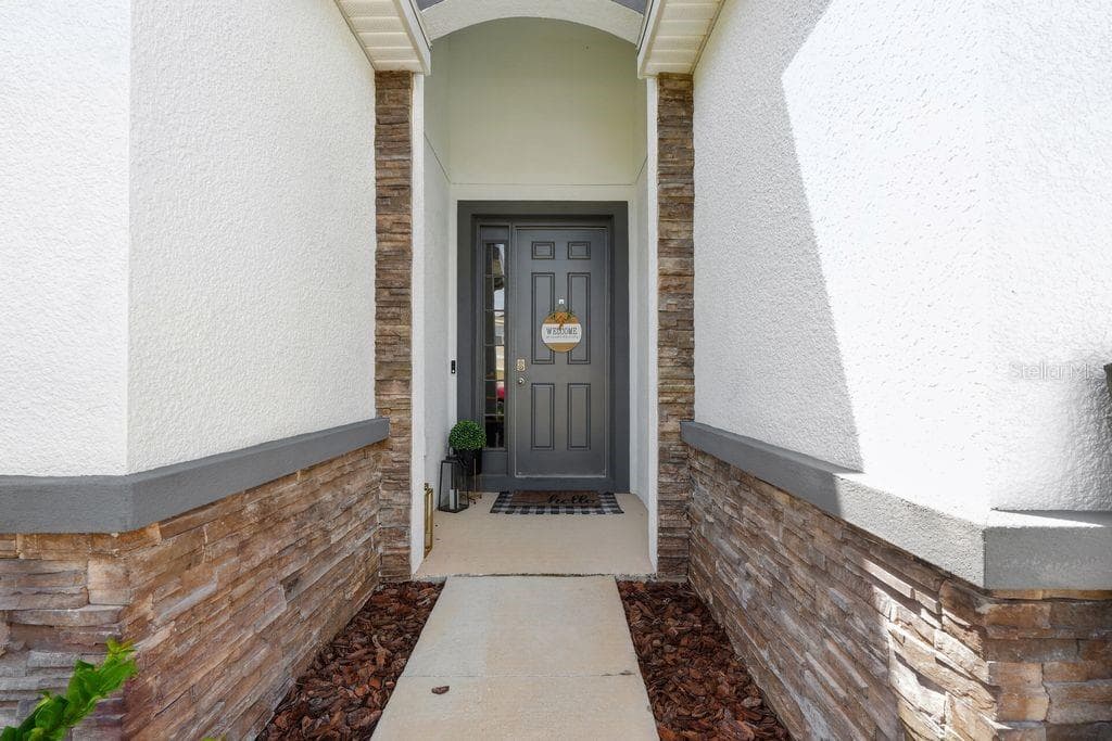 7330 Rome Ln photo 2
