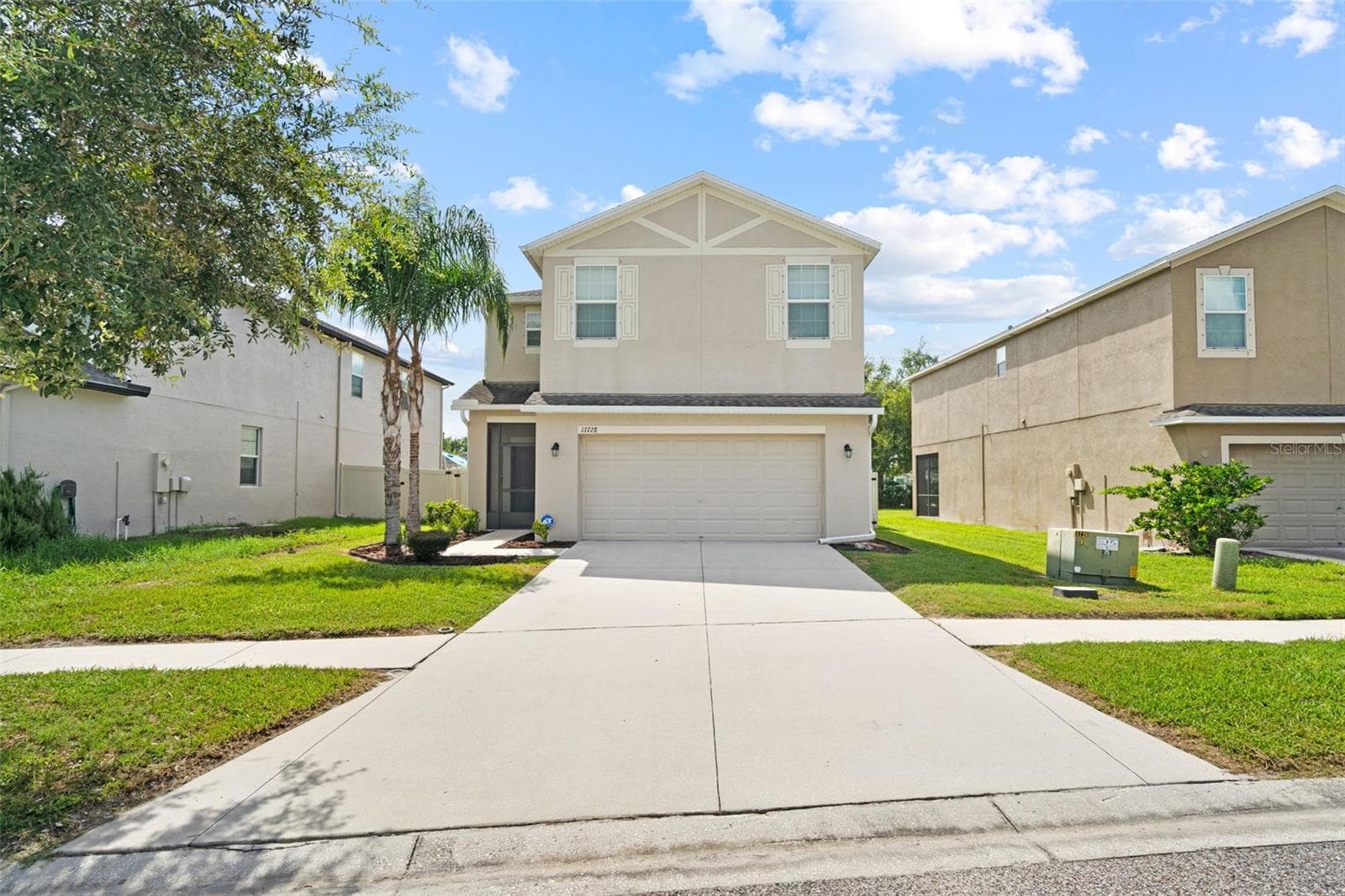 13728 Reindeer Cir photo 2