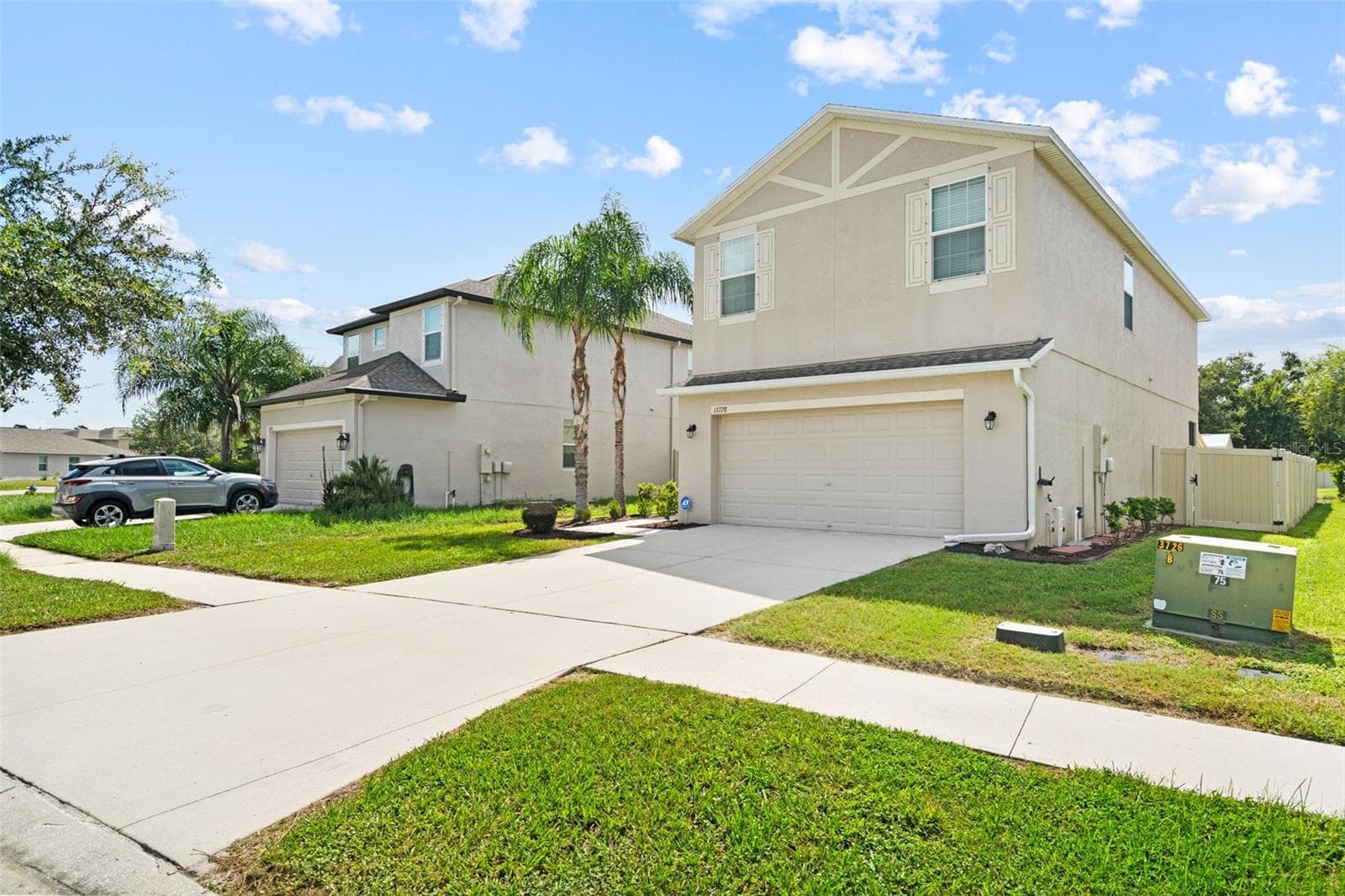 13728 Reindeer Cir photo 3