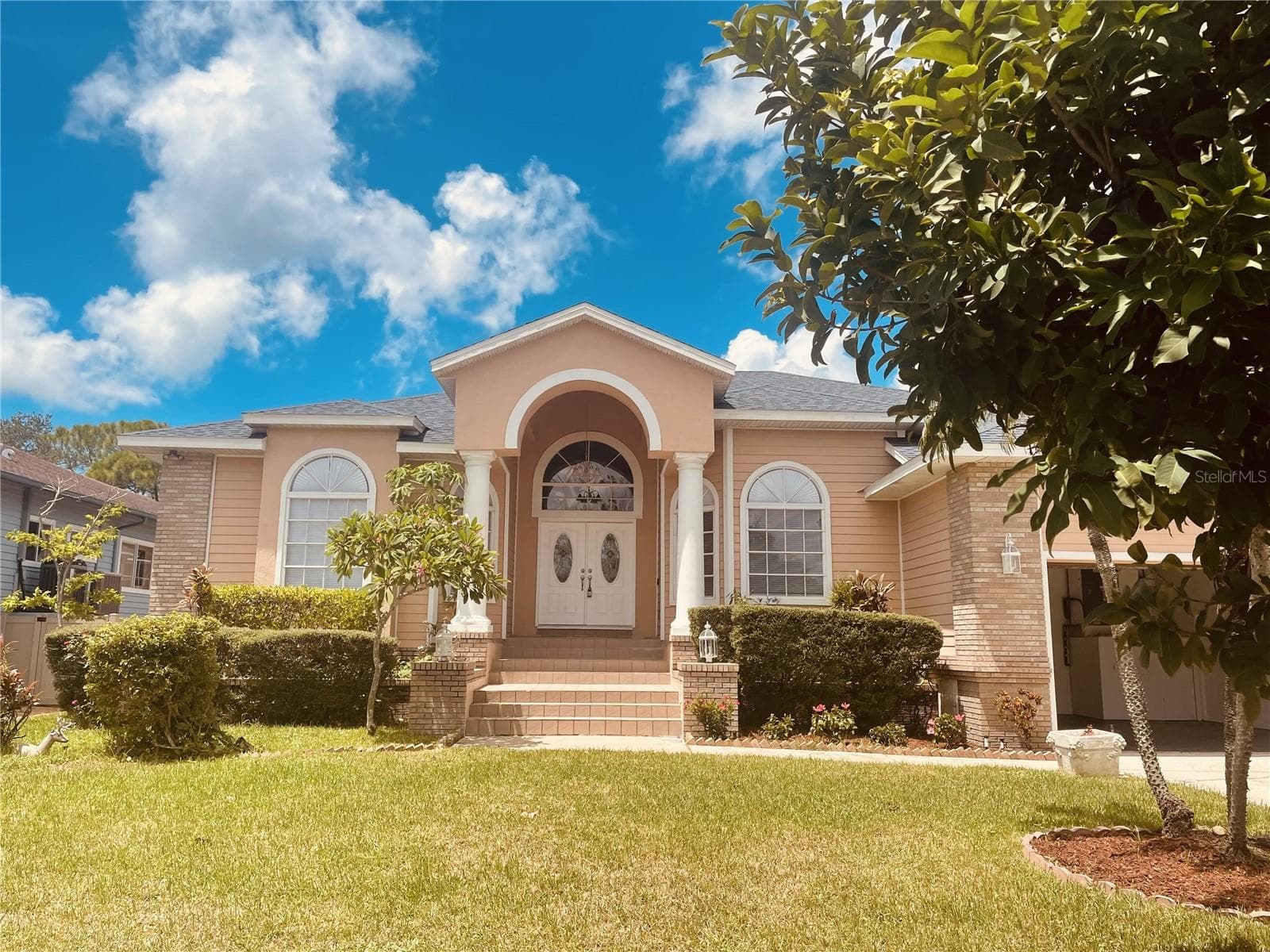 7116 Pebble Beach Ln photo 2