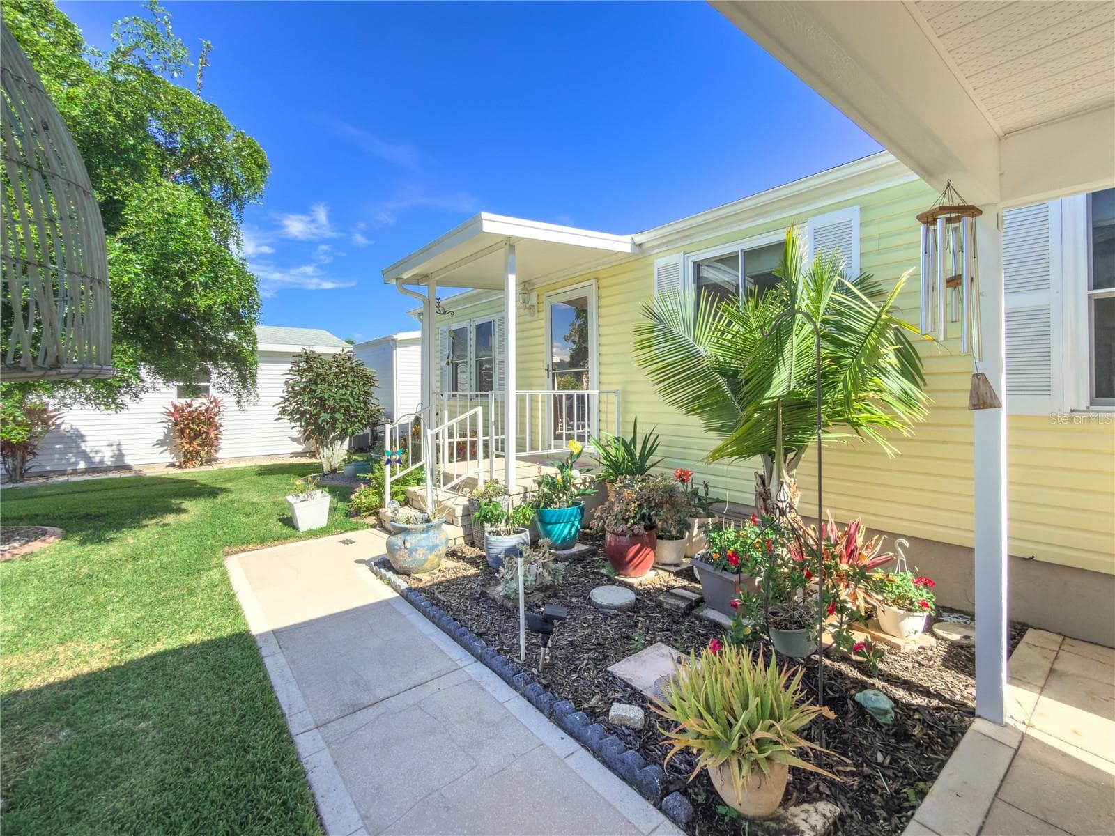 190 Nightingale Cir photo 5