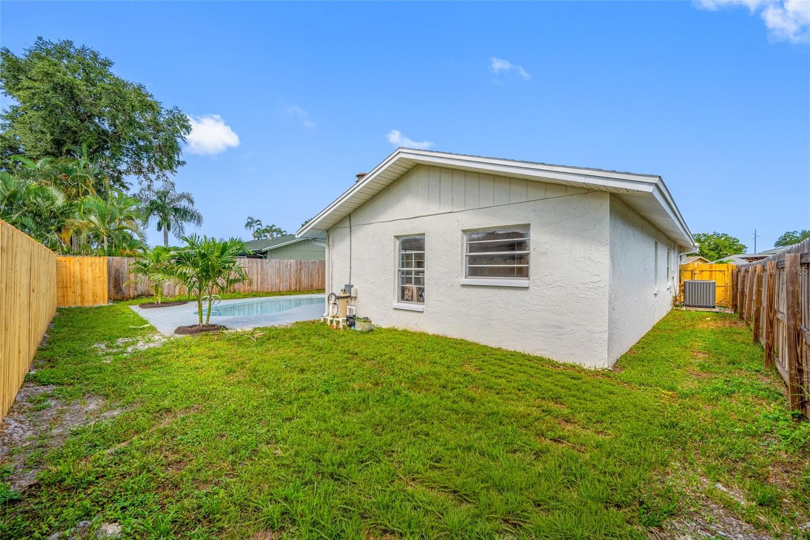 6853 Sandwater Trl N photo 3