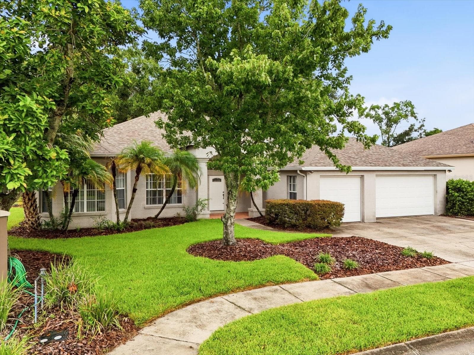 14902 Devonshire Woods Pl photo 2