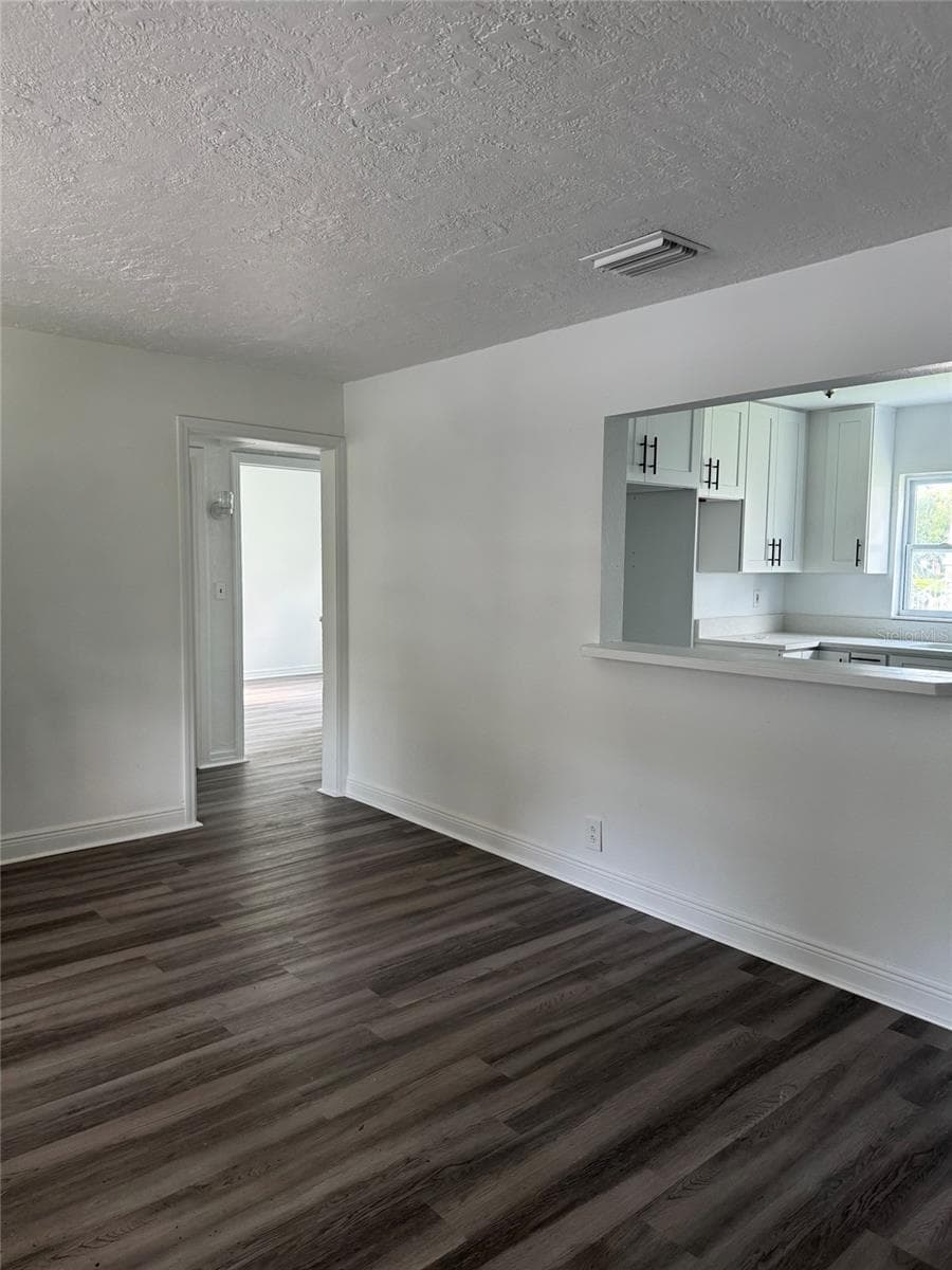 200 Fairfield St photo 3