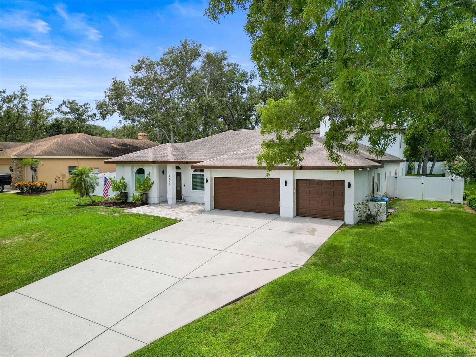 4448 Glenbrook Dr photo 2