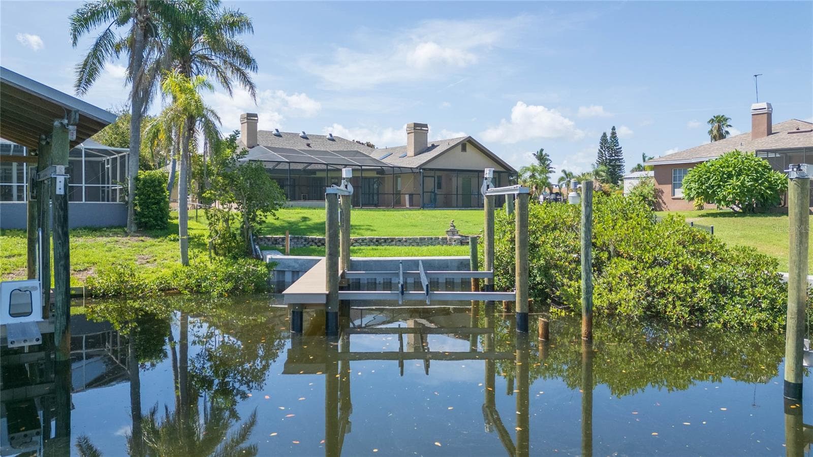 6602 Seabird Way photo 3