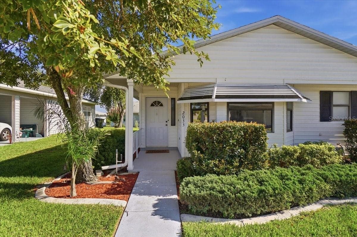 2033 Long Boat Dr photo 2