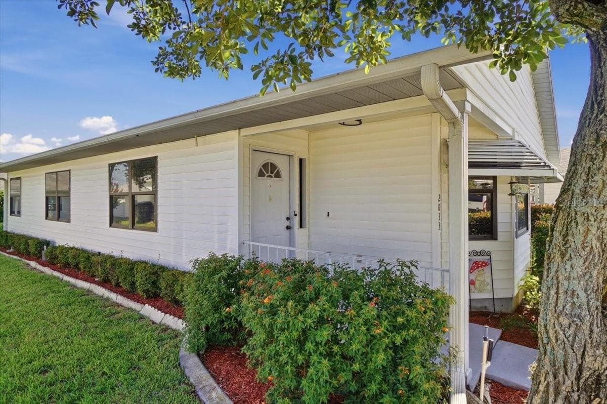 2033 Long Boat Dr photo 3