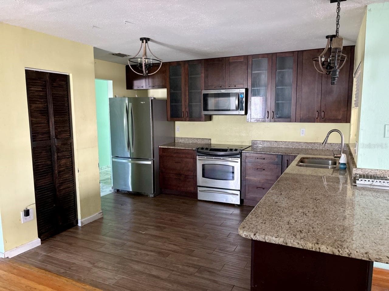 4604 Ridge Pt photo 3