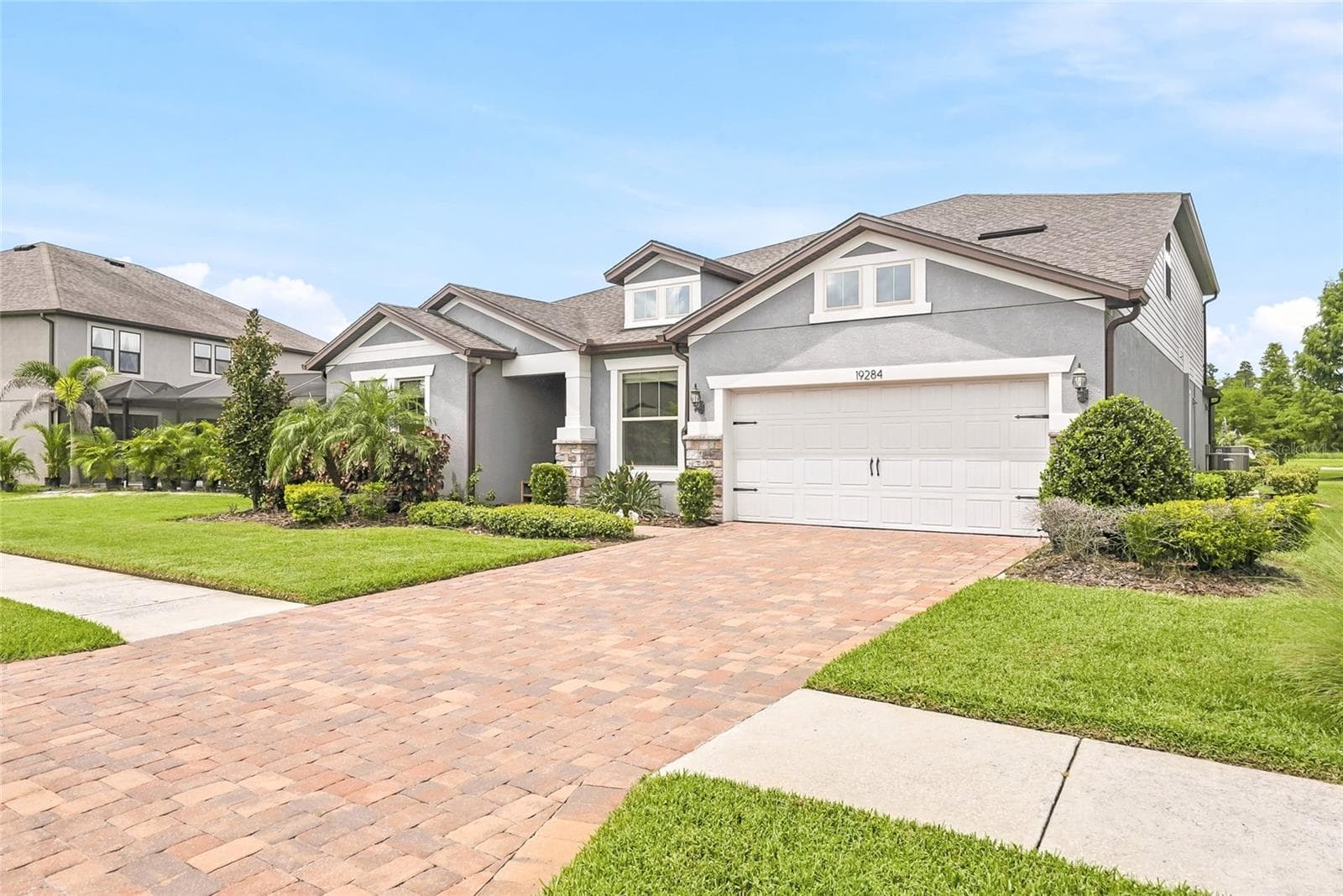 19284 Briarbrook Dr photo 3