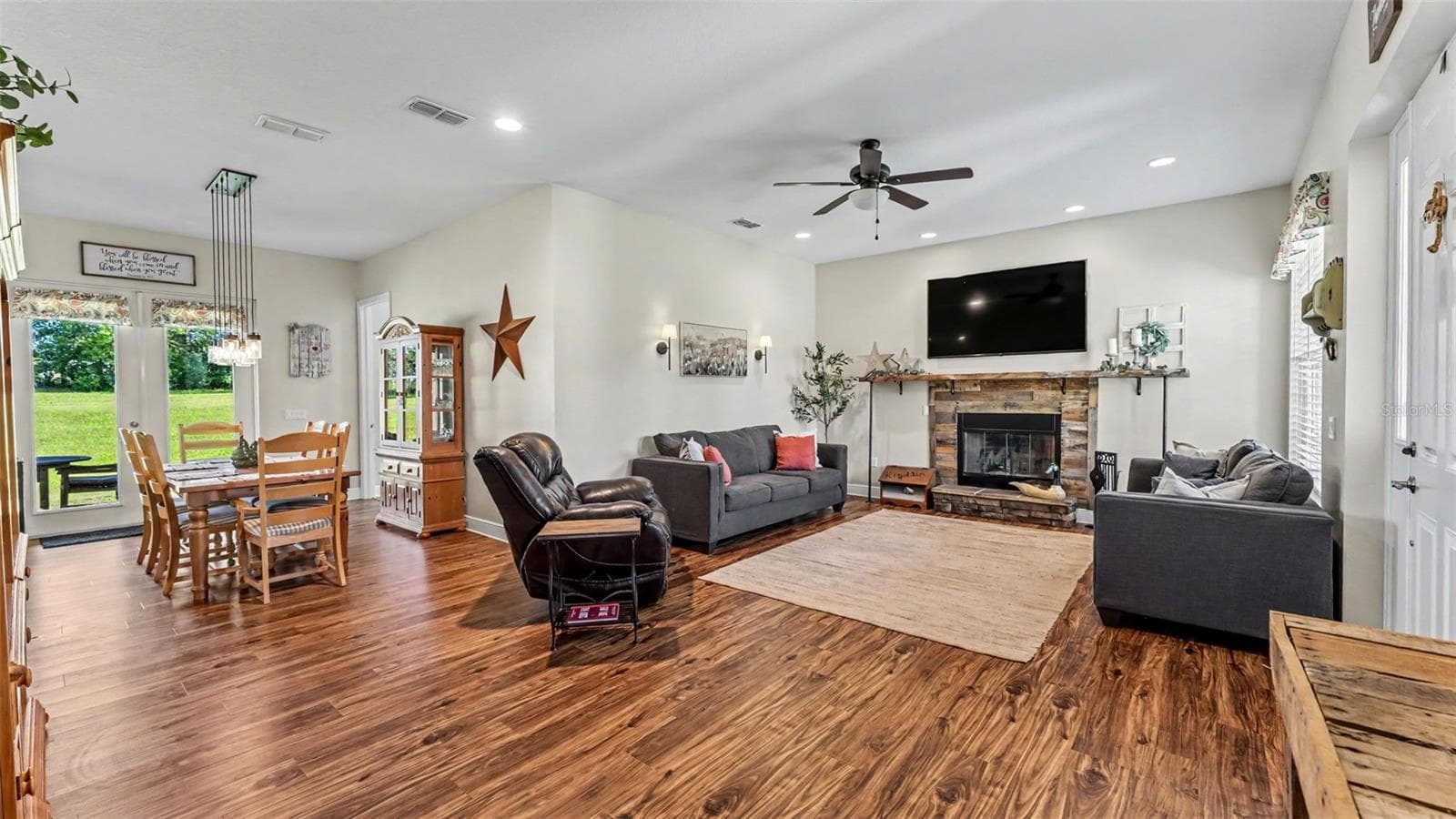 36431 Florrie Mae Ln photo 5