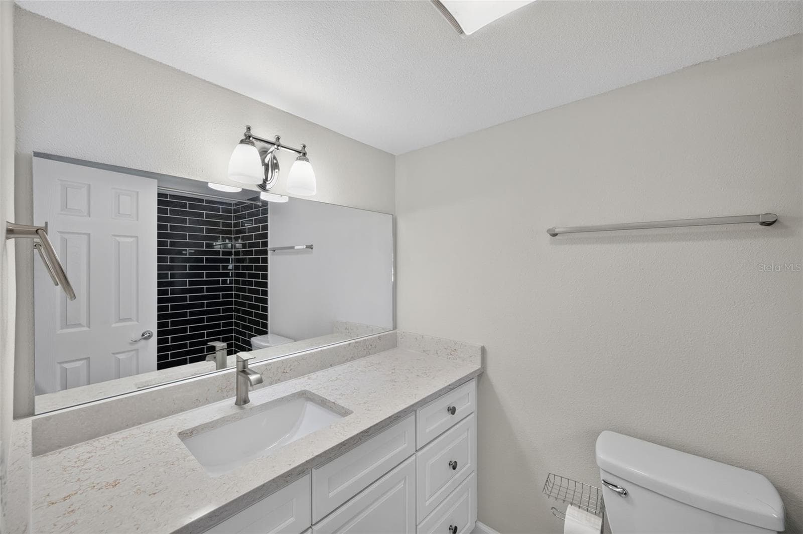 4780 Cove Circle St #103 photo 5