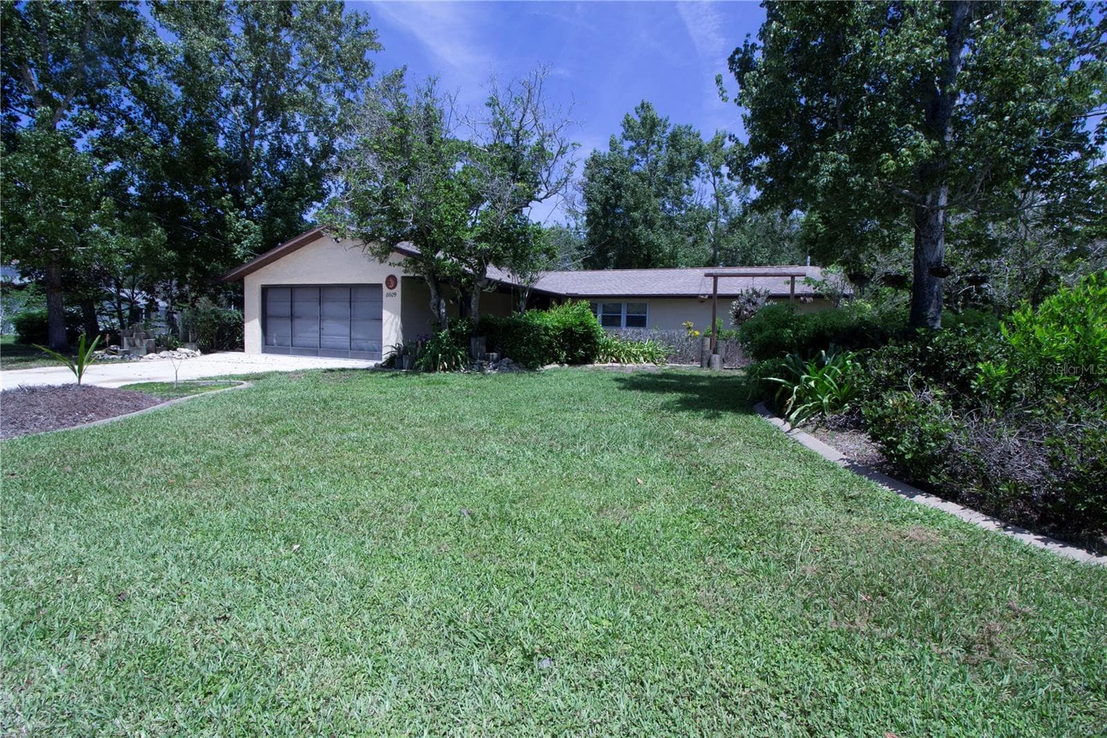 8609 Horizon Ln photo 4