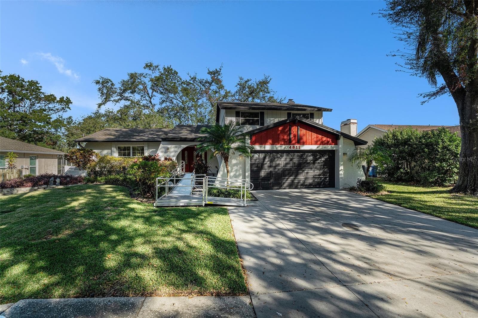 4611 Landscape Dr photo 3