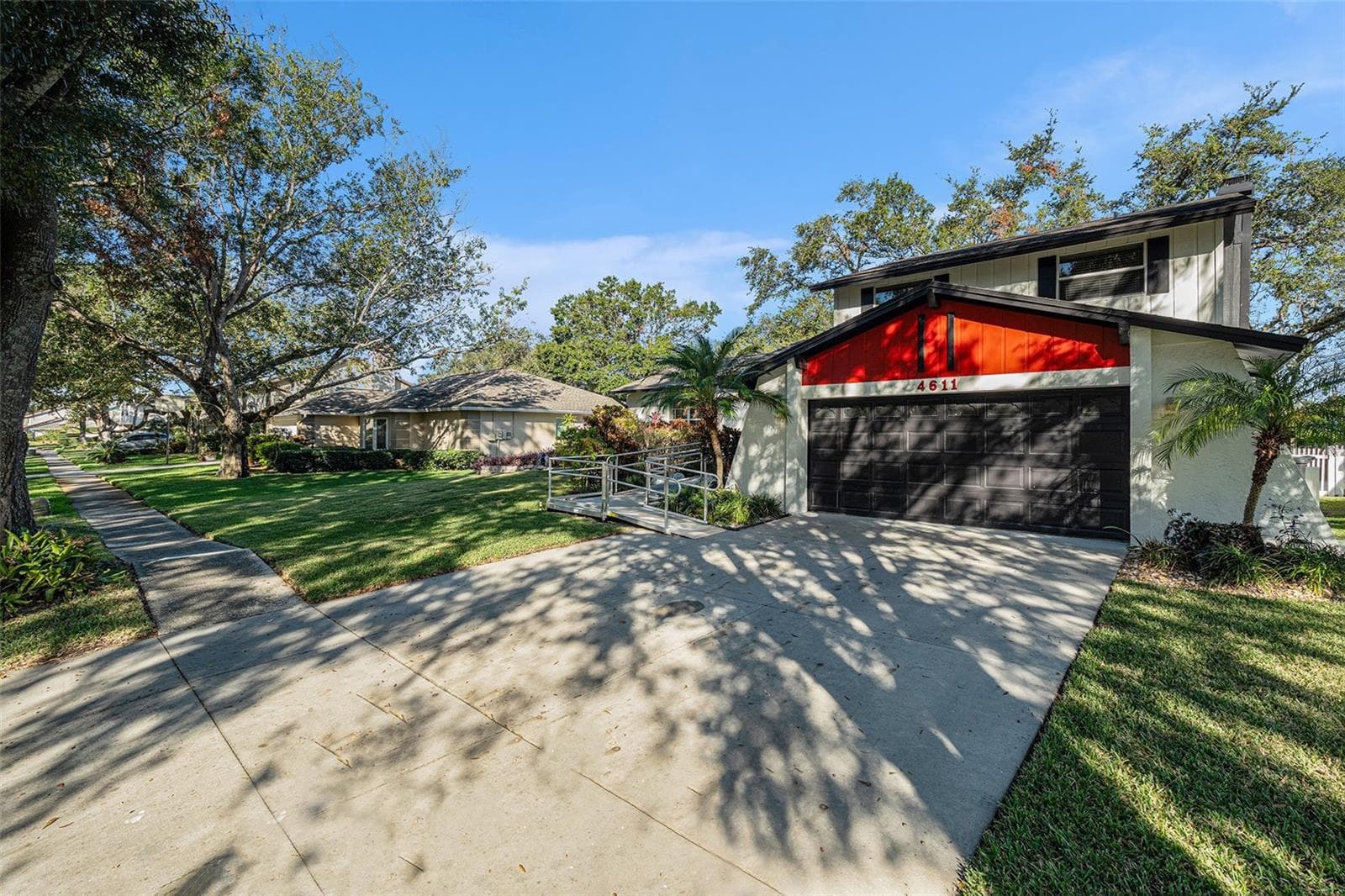 4611 Landscape Dr photo 4
