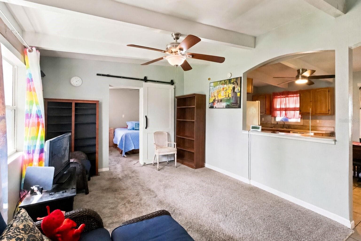 1311 Windsor Way photo 3