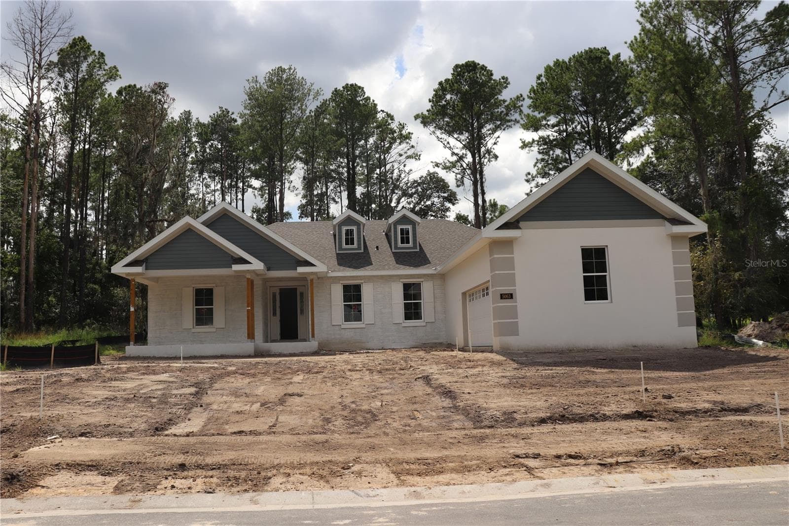5063 Elm Leaf Dr photo 2