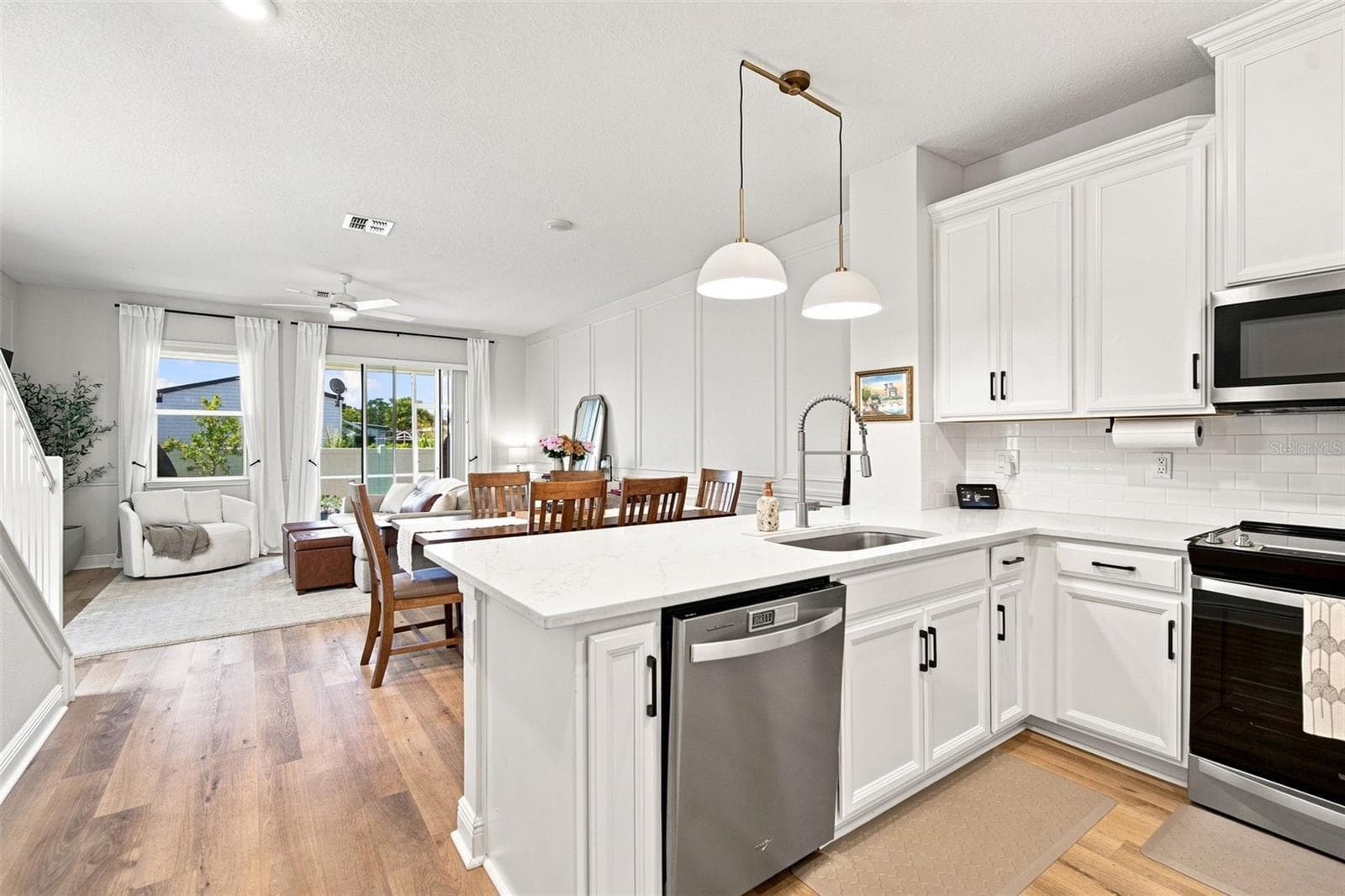 5292 Neil Dr photo 5