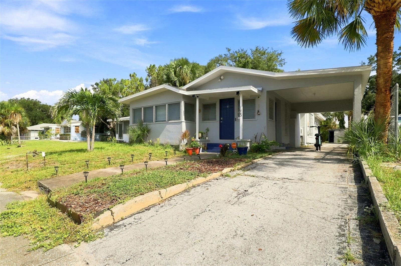 1003 Patterson Dr photo 3