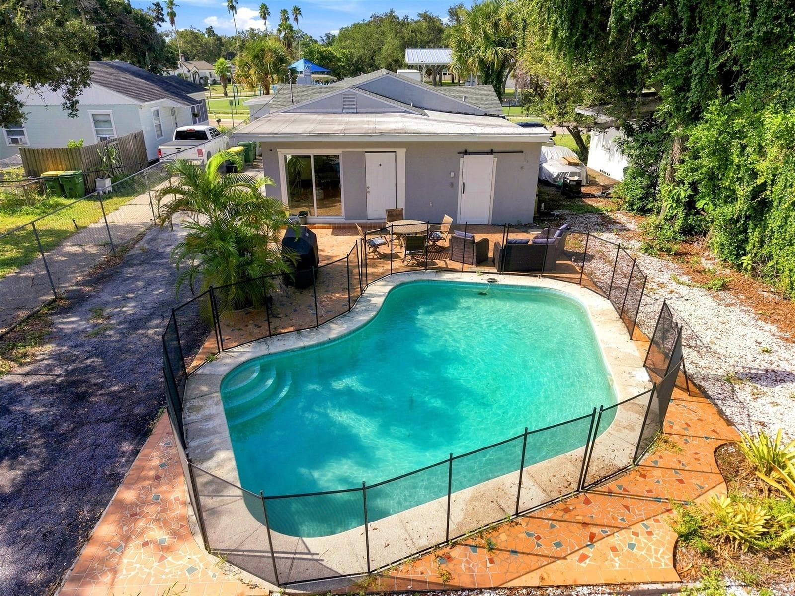 1003 Patterson Dr photo 4