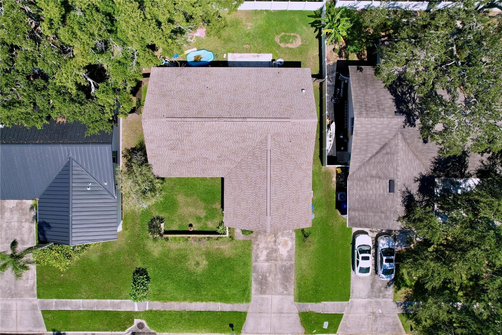 1622 Dale Cir S photo 4