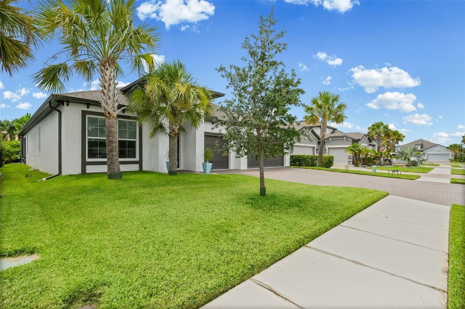 1024 Fernleaf Run photo 2