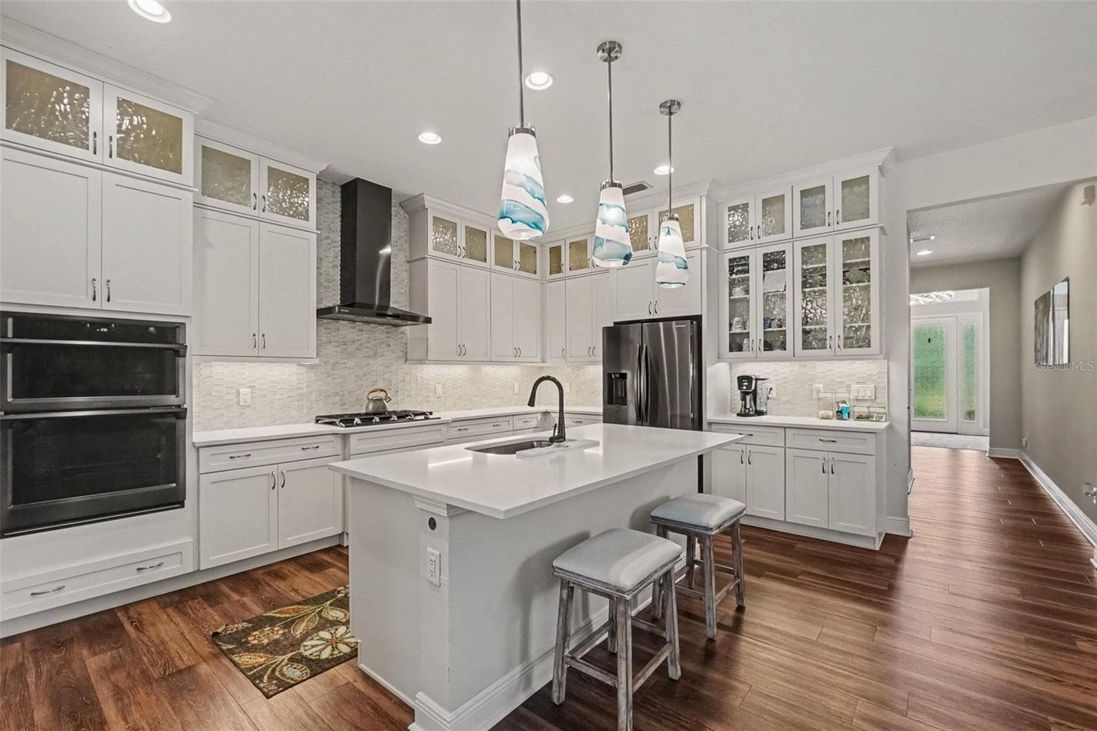 4502 Renwick Dr photo 3
