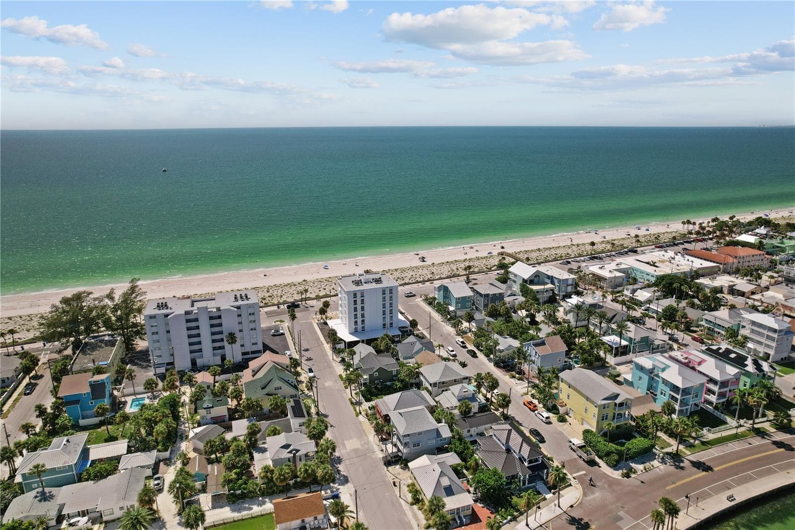 555 Gulf Way #6S photo 4