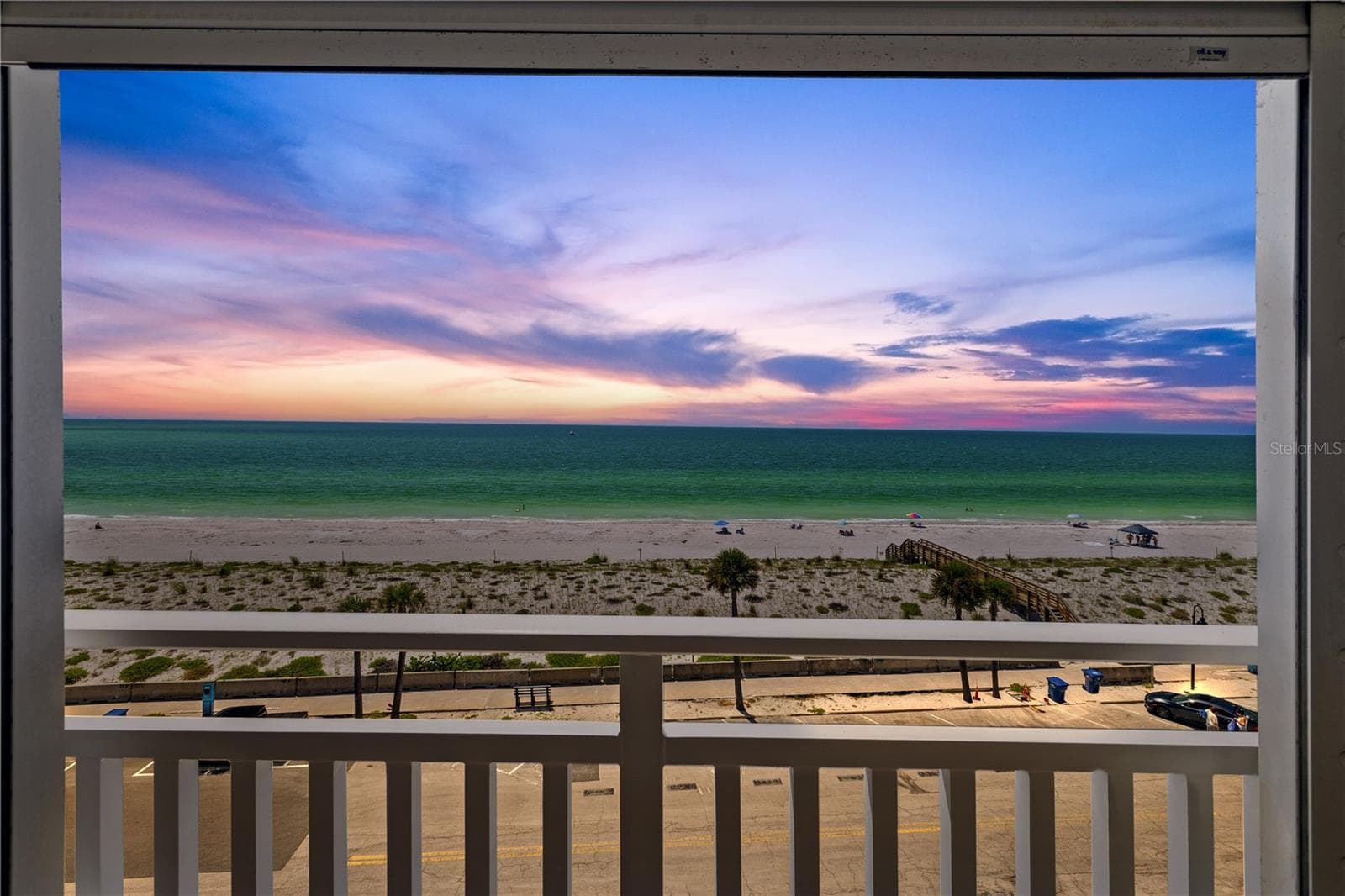 555 Gulf Way #6S photo 5
