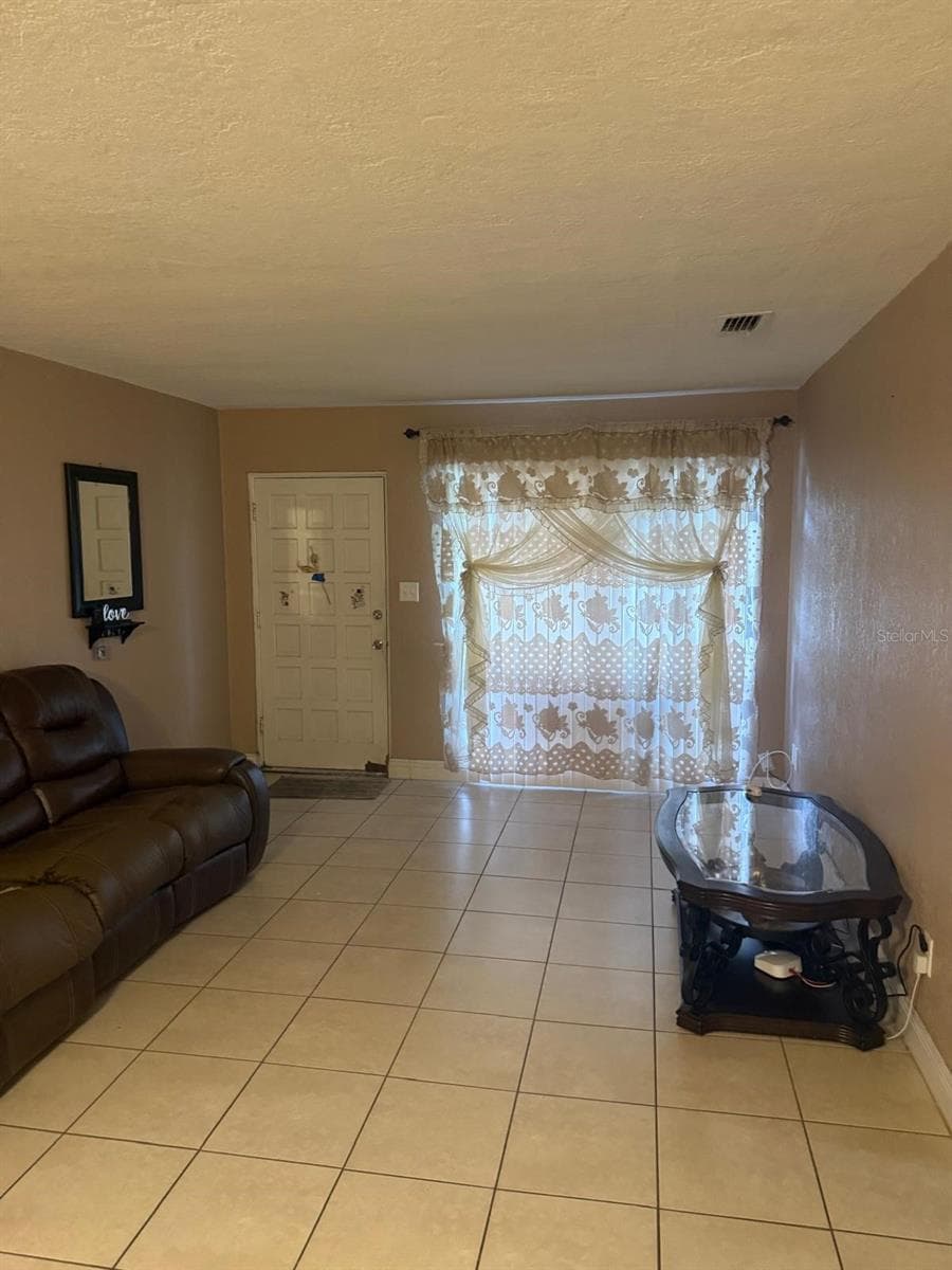 1827 Heather Ave photo 5