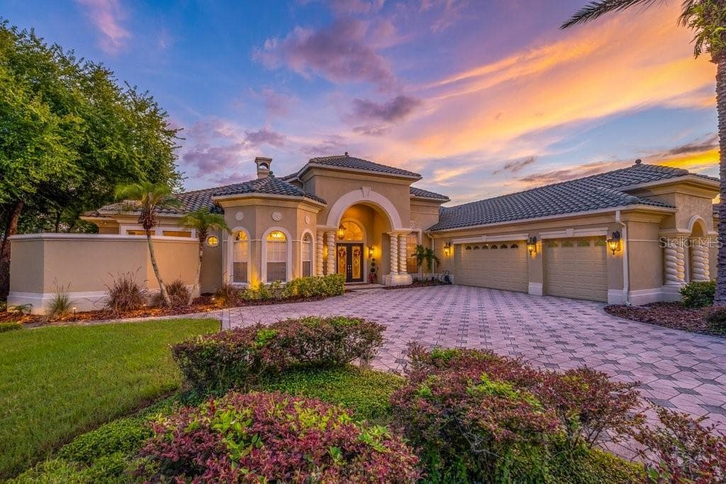 6217 Kingbird Manor Dr photo 3
