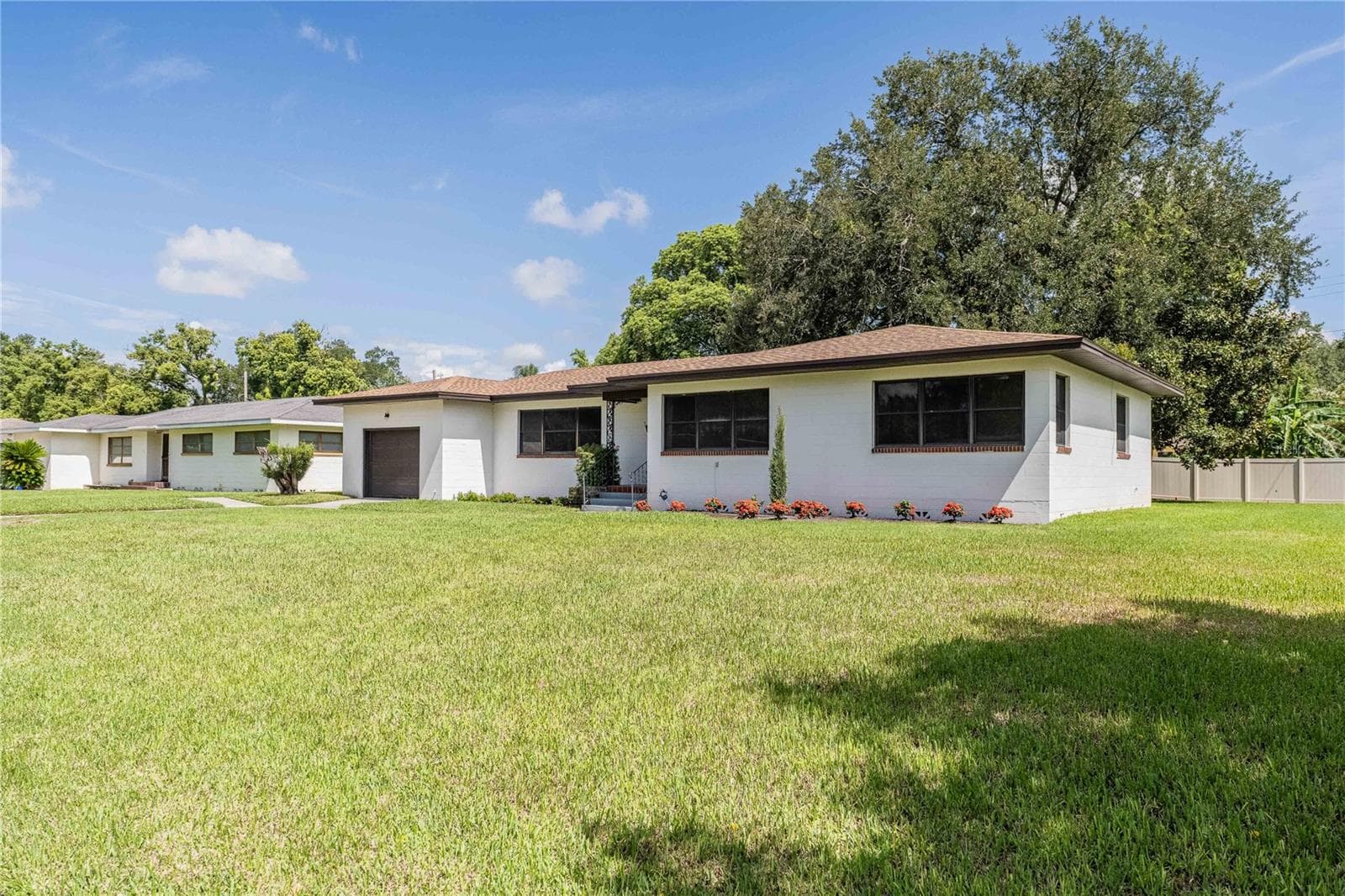 521 Bonnie Dr photo 2