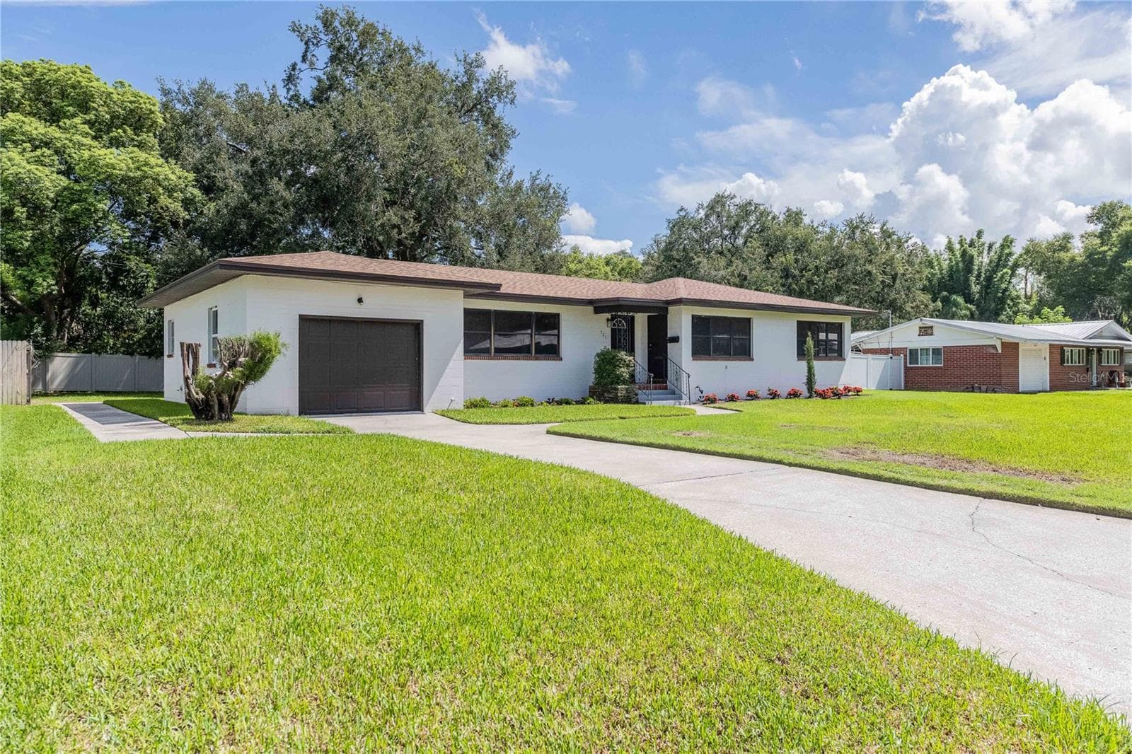 521 Bonnie Dr photo 3