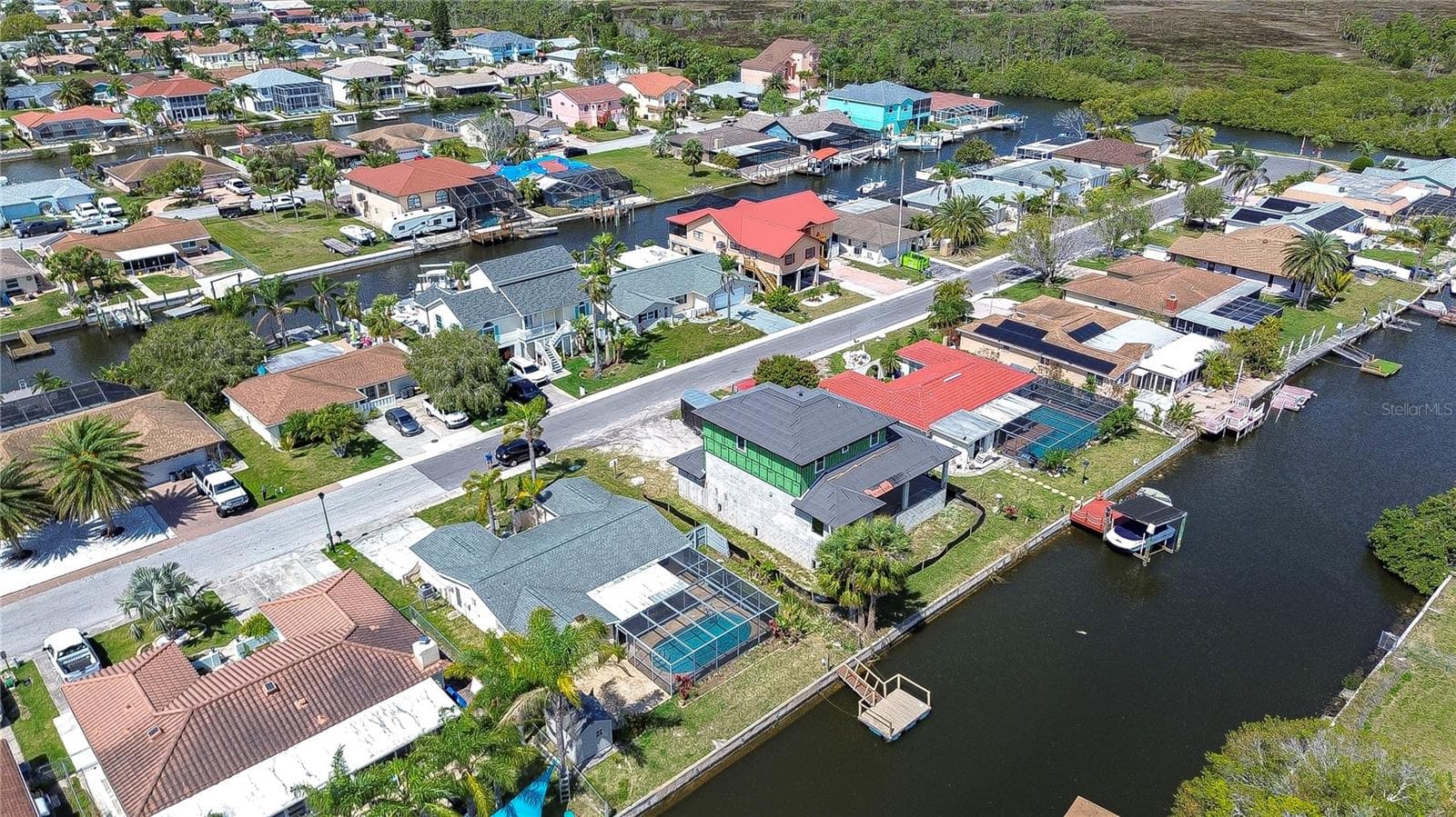 9826 Island Harbor Dr photo 5