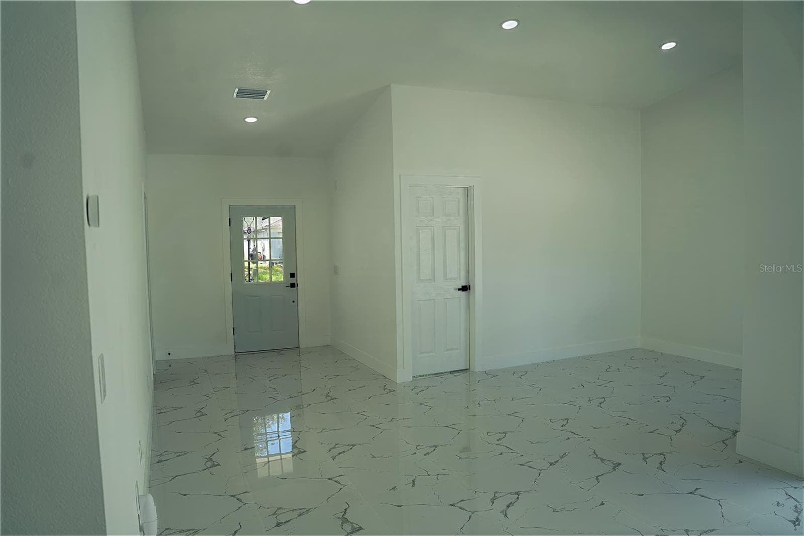 9224 Camino Villa Blvd photo 3