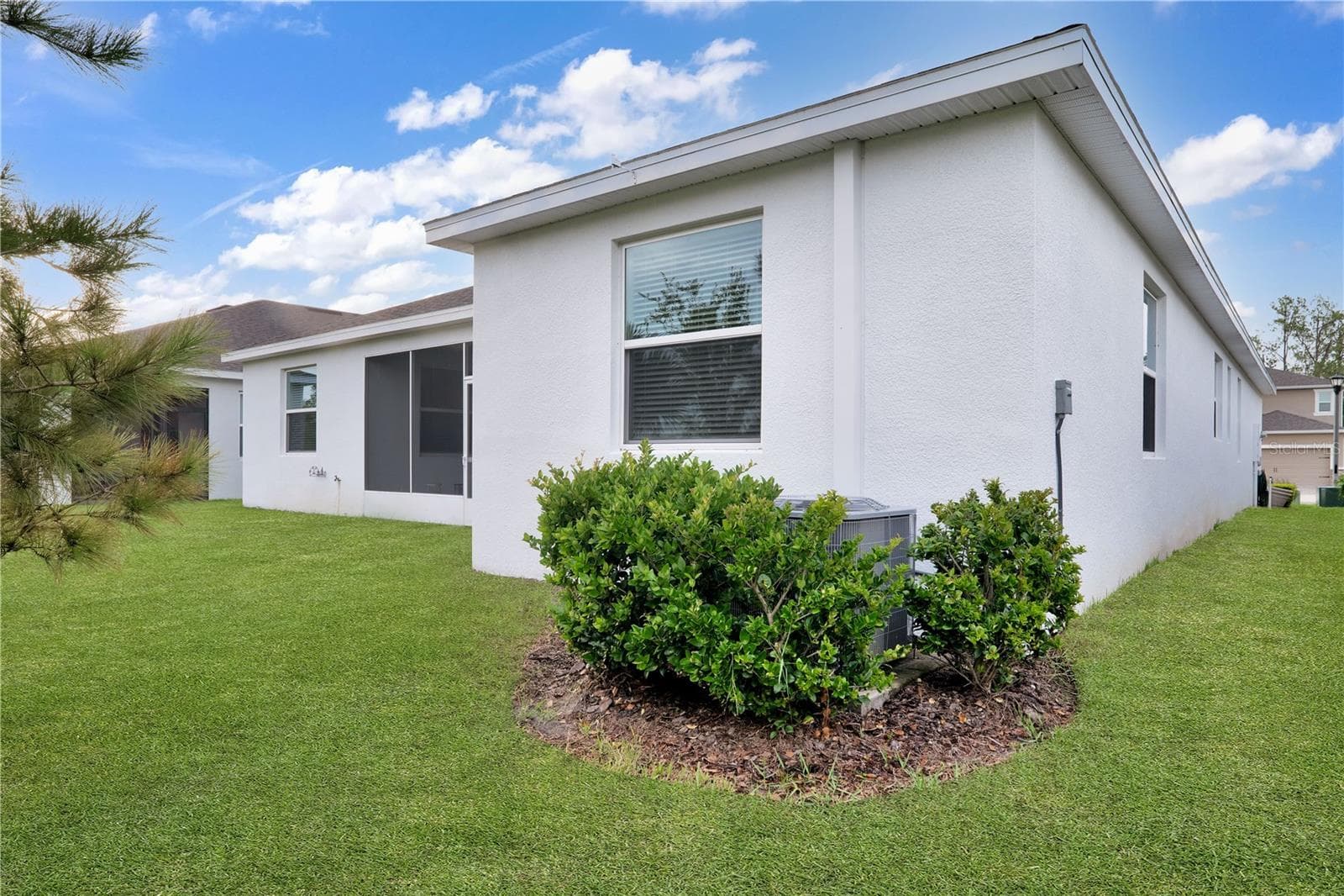 23278 Scaglione Dr photo 5