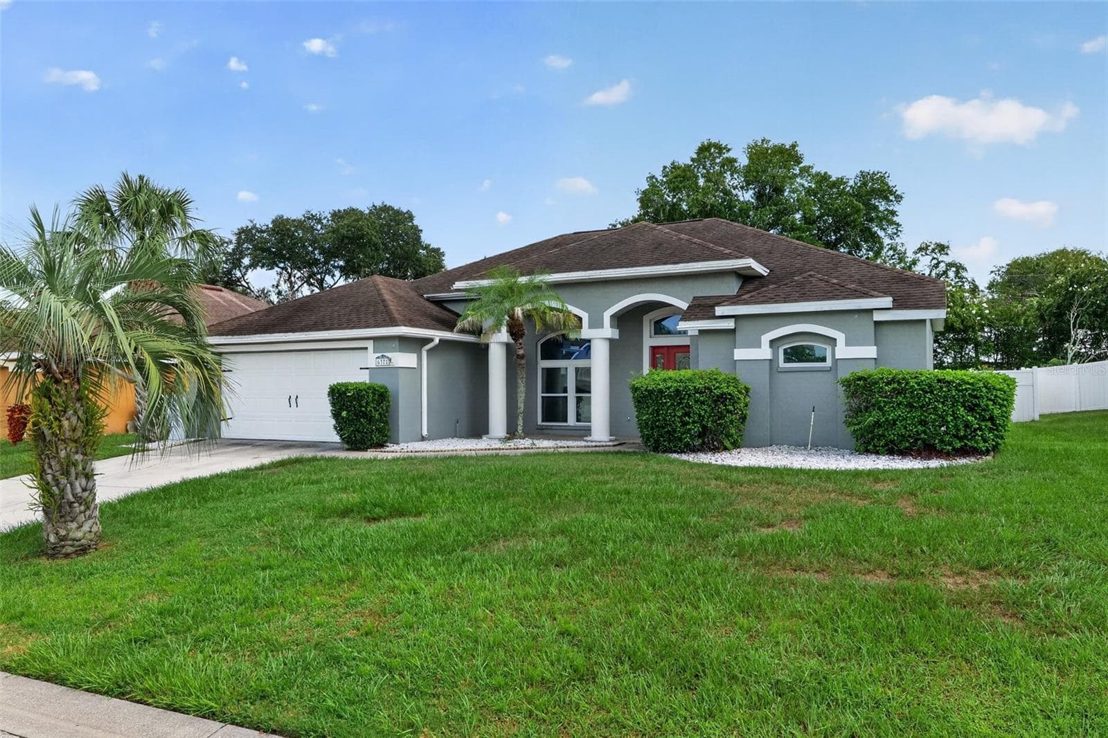 6371 Tierra Vista Cir photo 2