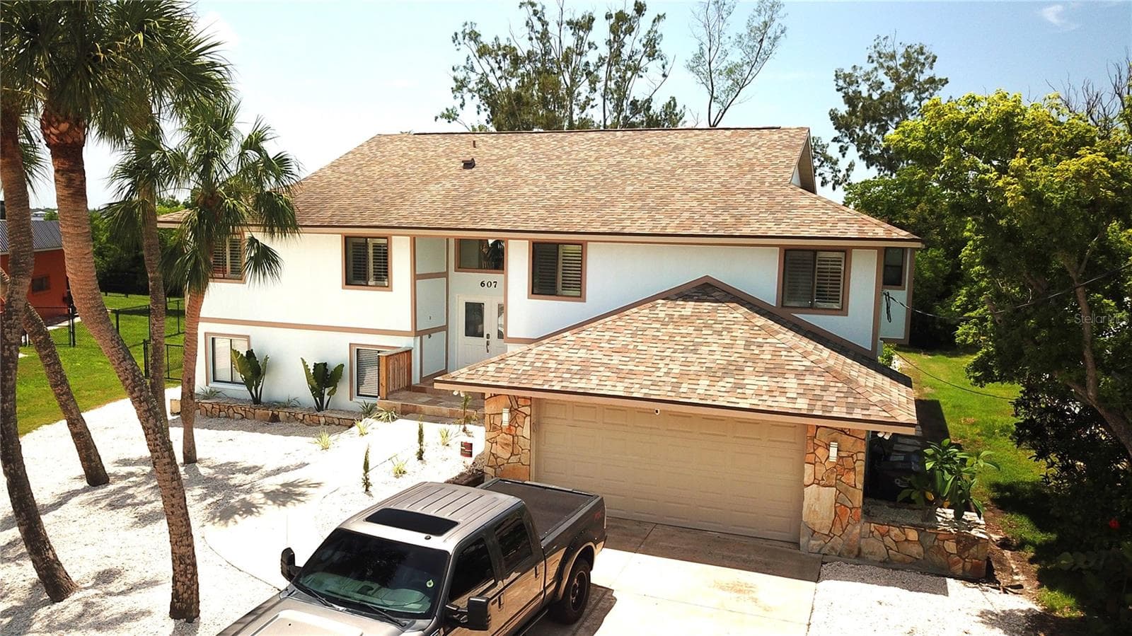 607 Ixora Ave photo 3