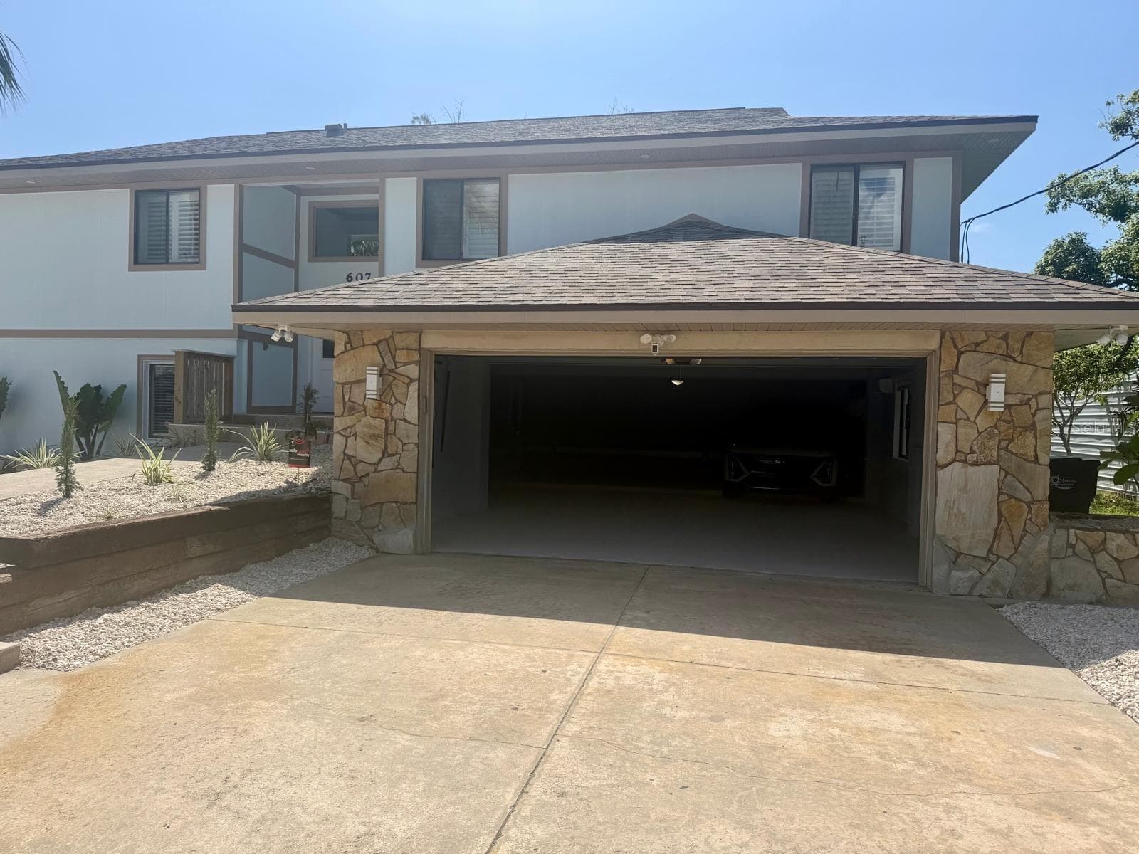607 Ixora Ave photo 4