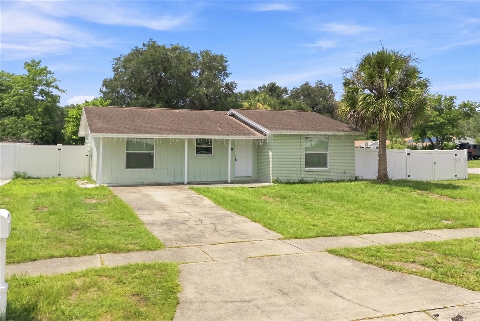8344 Drycreek Dr photo 2