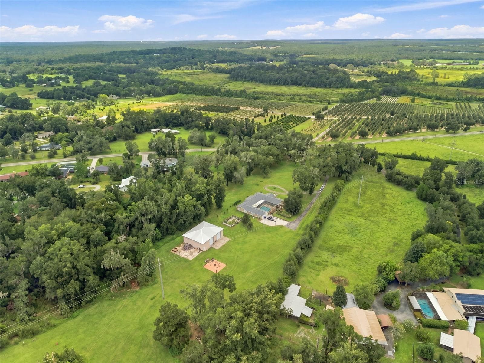 23458 Croom Rd photo 4