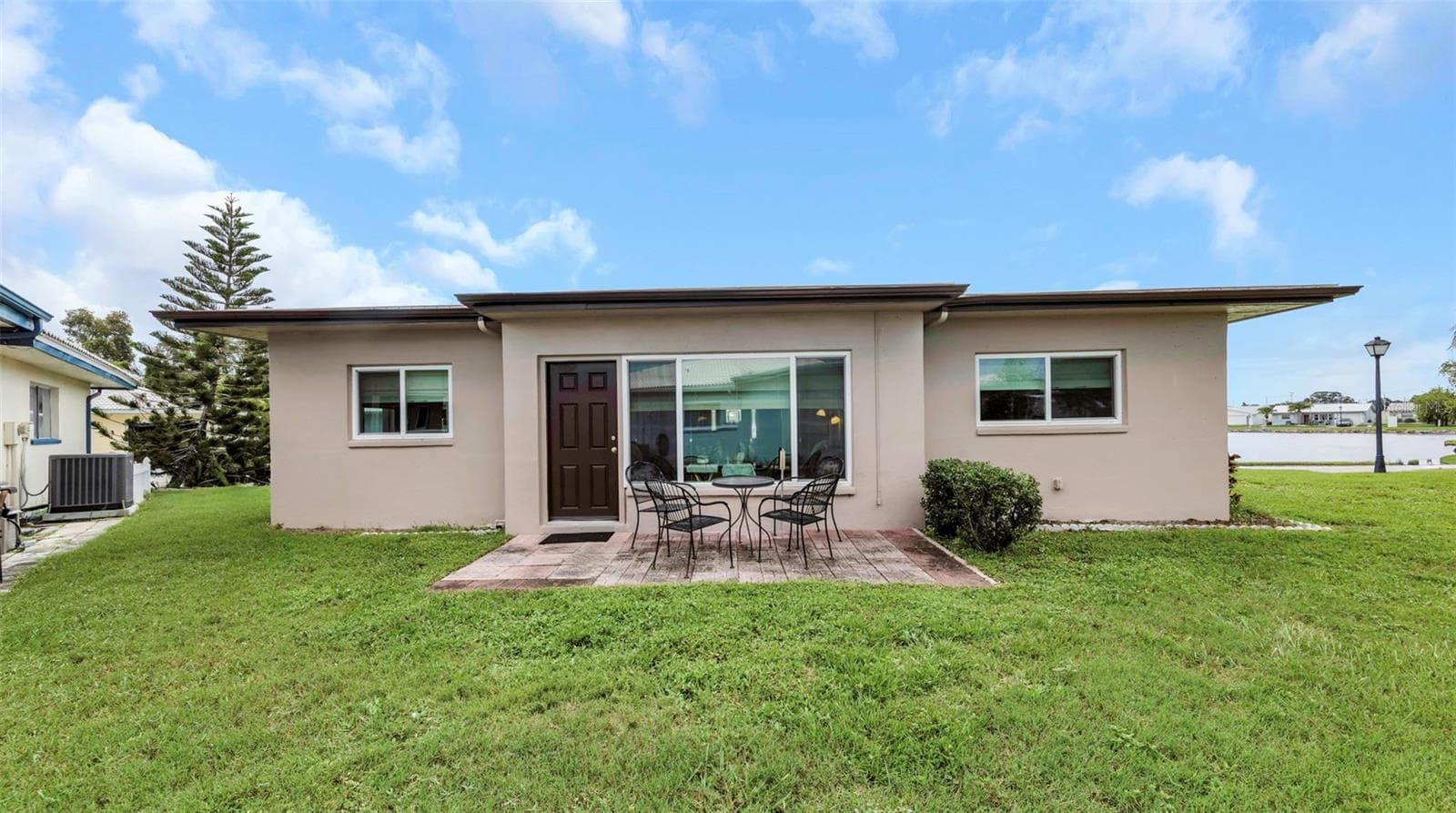 5355 Ferndale Pl N photo 5