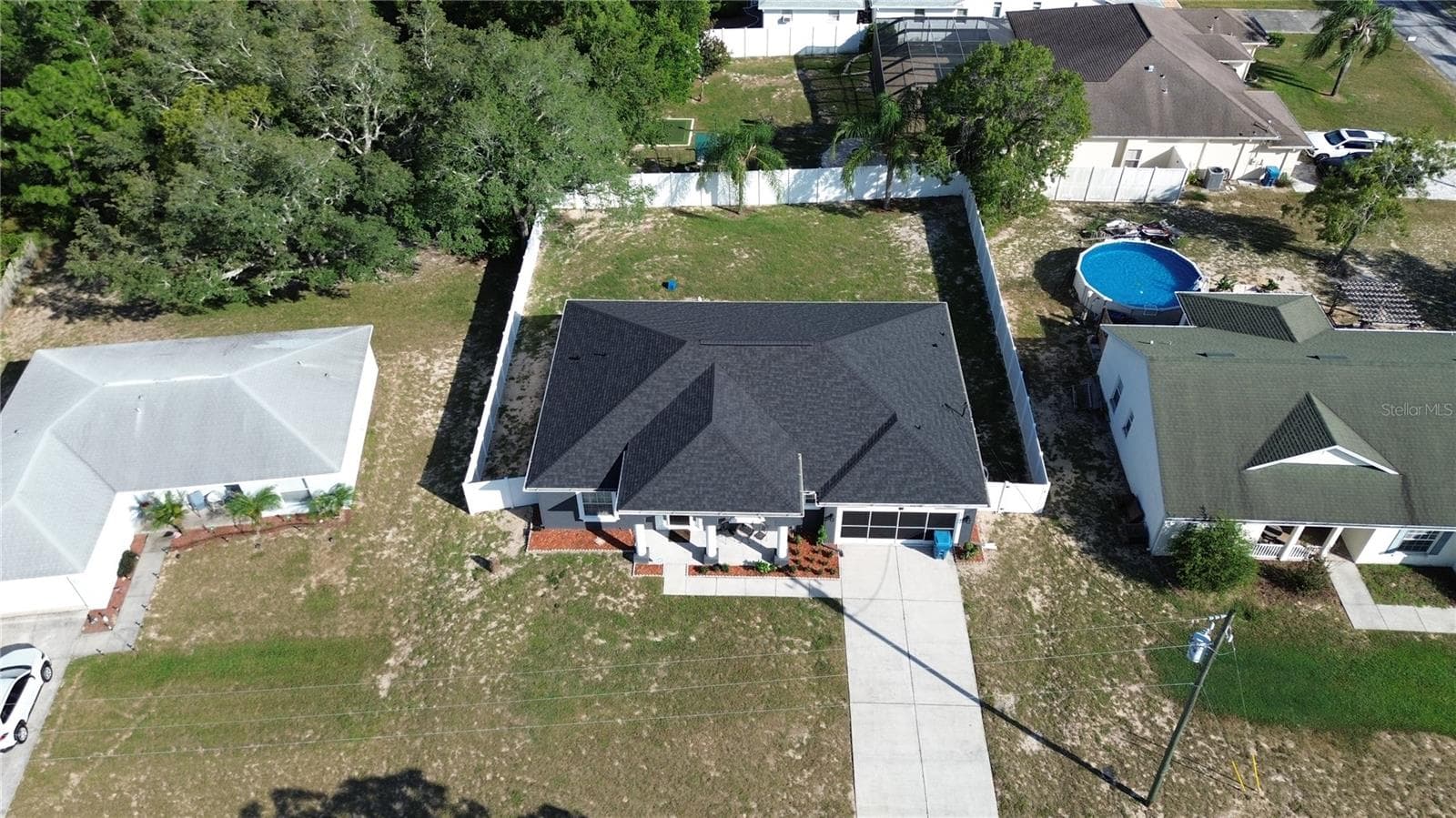 11436 Lagorce Ave photo 3