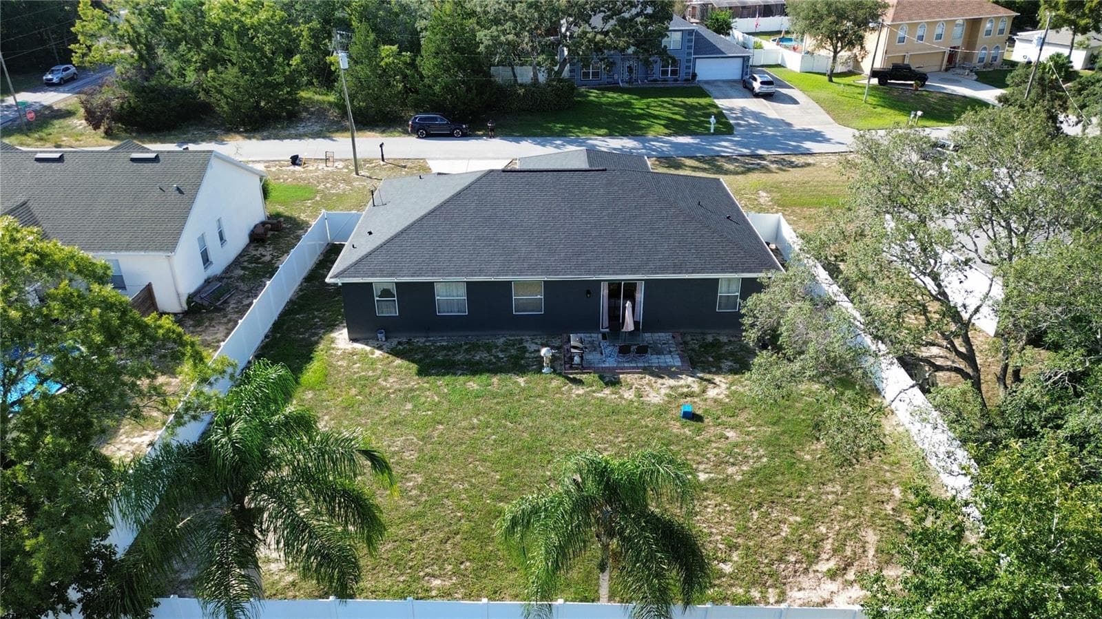 11436 Lagorce Ave photo 4