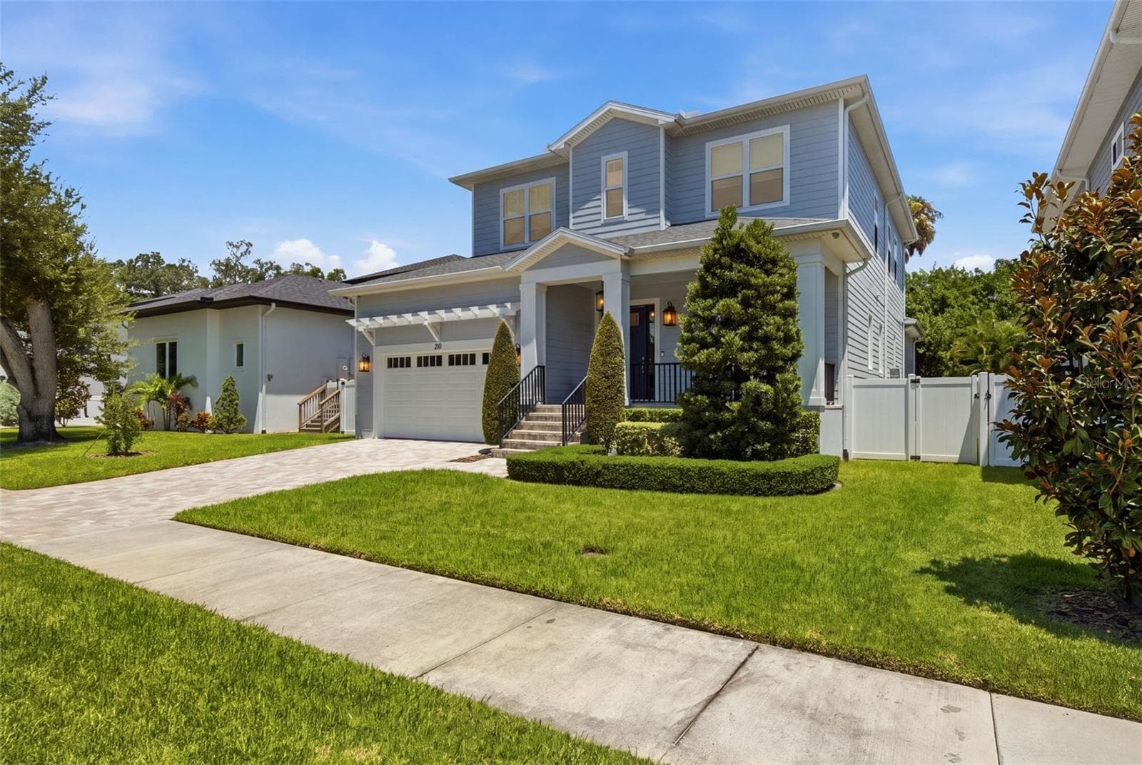 210 S Shore Crest Dr photo 3