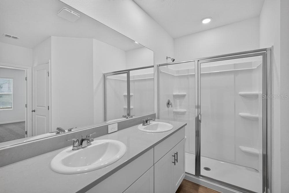 12219 Tempest Ln photo 4
