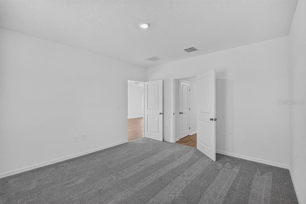 12219 Tempest Ln photo 5