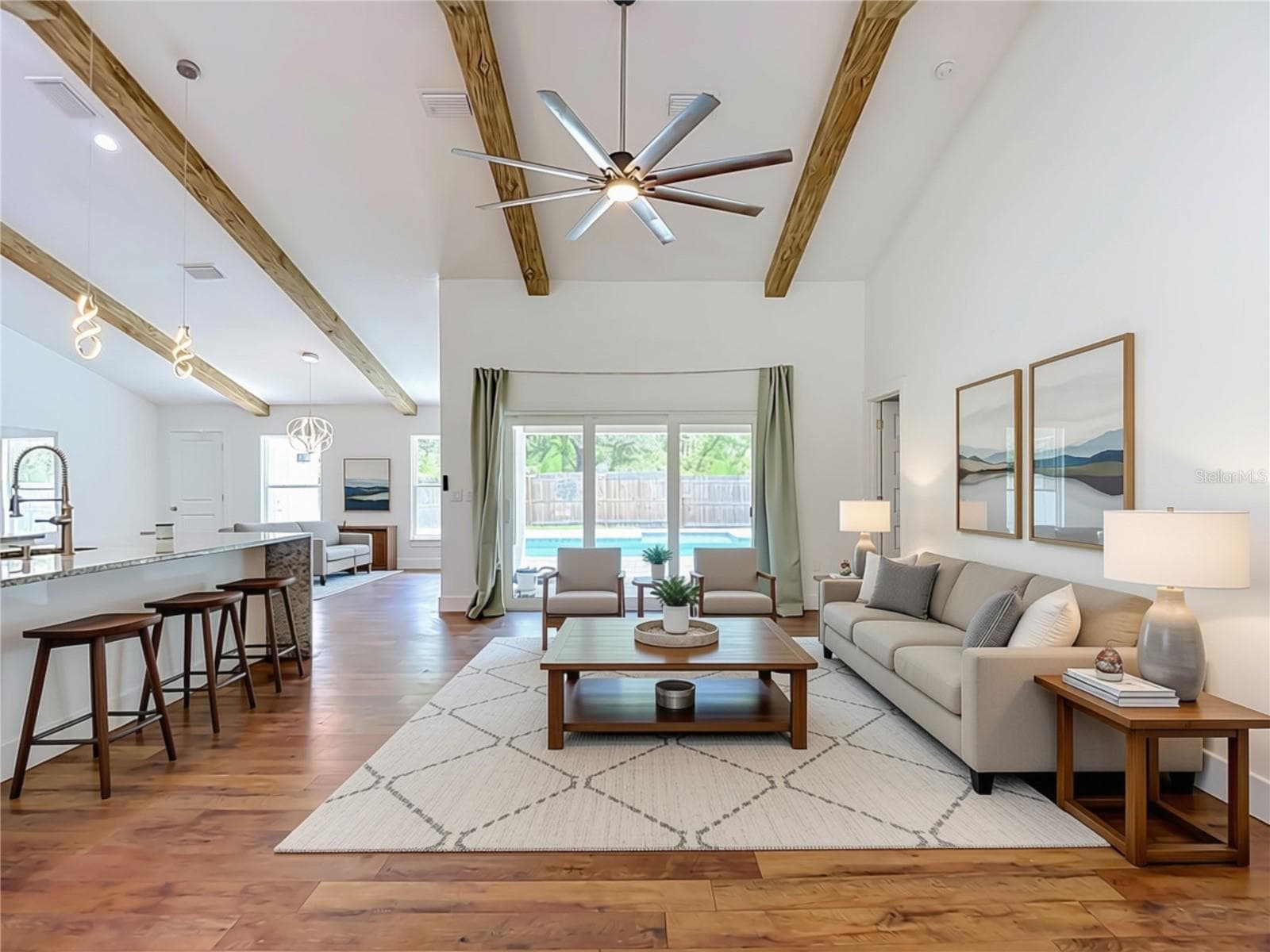 15032 Hummingbird Rd photo 4