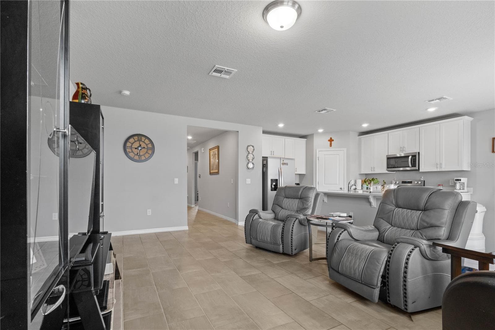 1502 Branchwood Ln photo 3